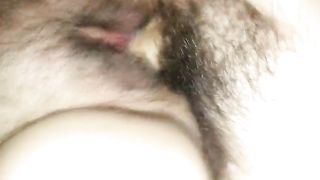 Мужчина трахает жену в POV порно